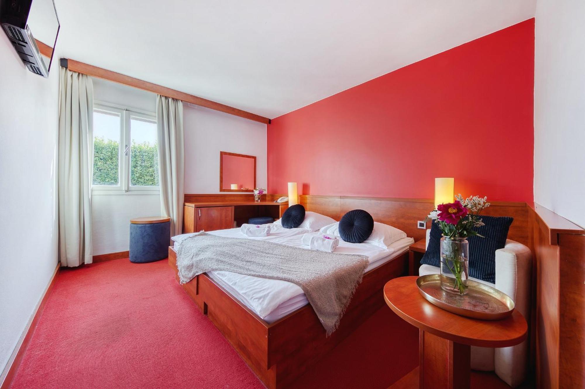 Hotel Villa Donat 스베티필립아이자코브 외부 사진
