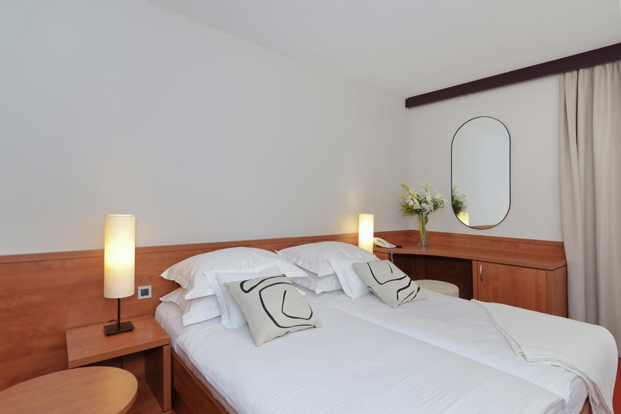 Hotel Villa Donat 스베티필립아이자코브 외부 사진